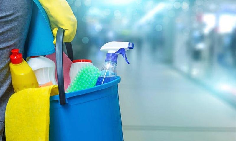 Spick and Span Cleaning - Servicii curatenie